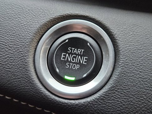 Certified 2024 Cadillac Escalade Premium Luxury image 25