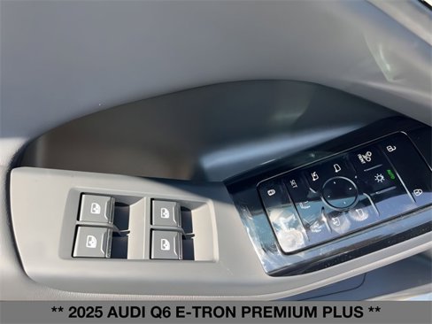 New 2025 Audi Q6 e-tron Premium Plus image 14