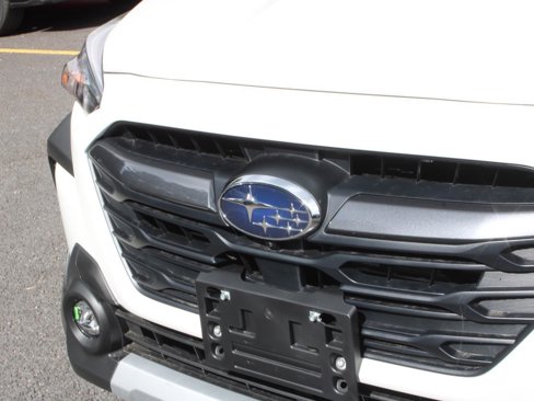 New 2025 Subaru Outback Touring XT image 3