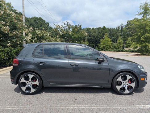 Used 2011 Volkswagen Golf 4-Door image 14