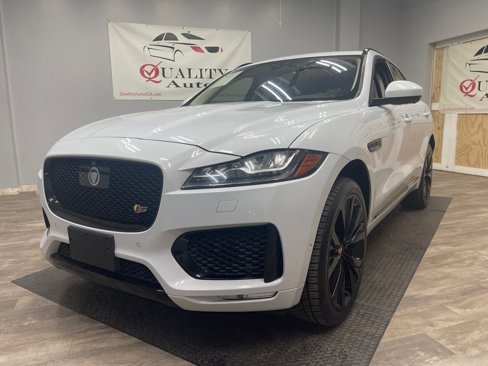Used 2017 Jaguar F-PACE S image 1