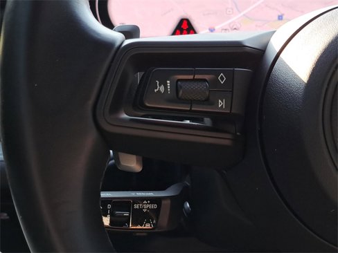 Used 2024 Porsche Cayenne image 19