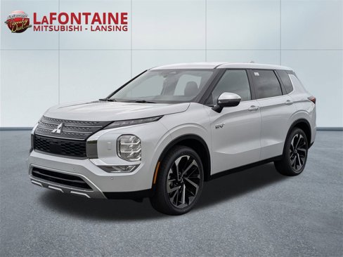 New 2025 Mitsubishi Outlander SE image 1