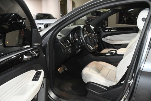 Used 2017 Mercedes-Benz GLE 43 AMG 4MATIC Coupe image 45