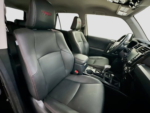 Used 2024 Toyota 4Runner TRD Off-Road Premium image 32