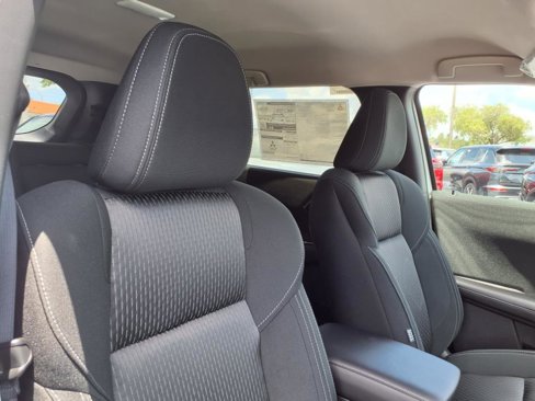 New 2025 Mitsubishi Outlander ES image 10