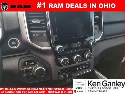 New 2026 RAM 1500 4x4 Crew Cab image 12
