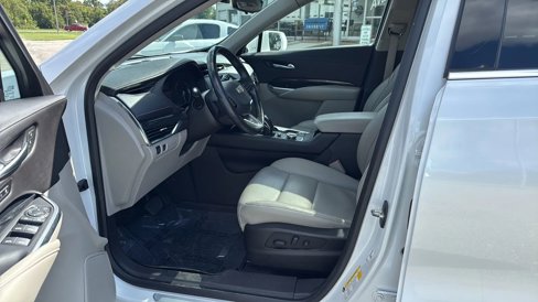 Used 2019 Cadillac XT4 Premium Luxury w/ Enhanced Visibility Package image 16