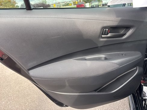 Used 2023 Toyota Corolla LE image 16