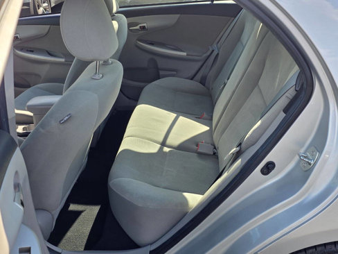 Used 2013 Toyota Corolla LE Special Edition image 11