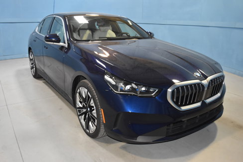 New 2026 BMW 530i xDrive w/ Executive Package image 1