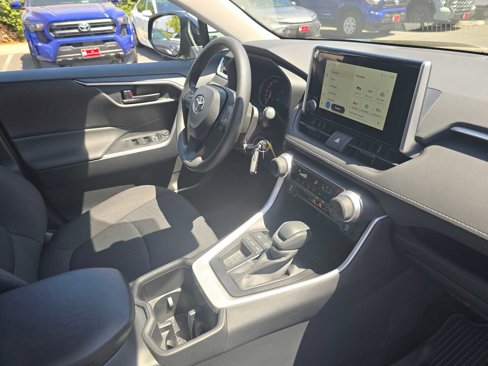 Certified 2025 Toyota RAV4 LE image 10