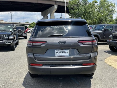 New 2025 Jeep Grand Cherokee L Altitude image 3