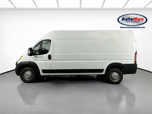 Used 2025 RAM ProMaster 2500 w/ Convenience Group image 9