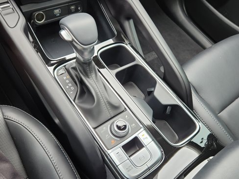 Used 2025 Kia Telluride S image 25