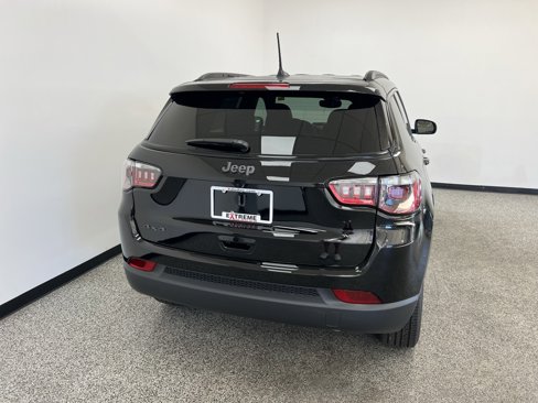New 2026 Jeep Compass Latitude image 6