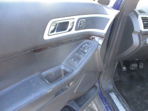 Used 2015 Ford Explorer Limited image 9