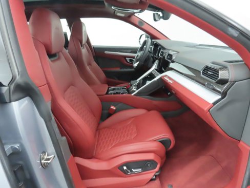 Used 2020 Lamborghini Urus image 21