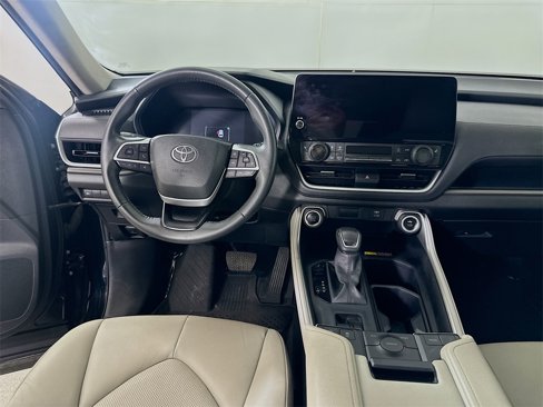 Used 2024 Toyota Grand Highlander XLE image 18