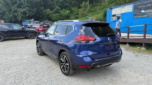Used 2017 Nissan Rogue SL image 8