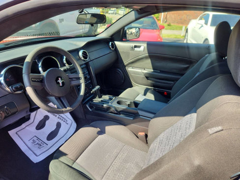 Used 2008 Ford Mustang Premium image 15