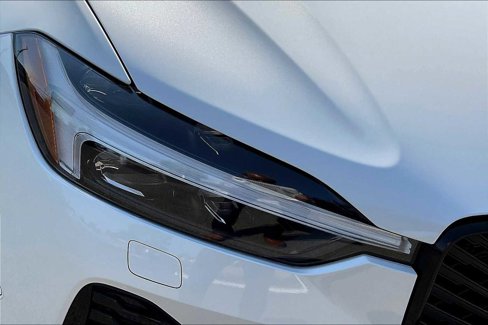 New 2026 Volvo XC60 B5 Ultra w/ Climate Package image 32