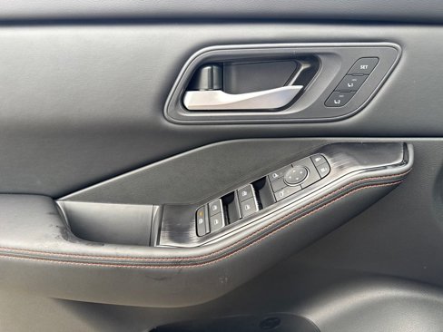 New 2026 Nissan Rogue SV image 17