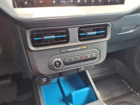 New 2025 Ford Maverick XLT w/ XLT Luxury Package image 19