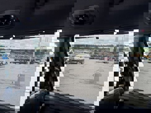 New 2025 Chrysler Pacifica Select image 17
