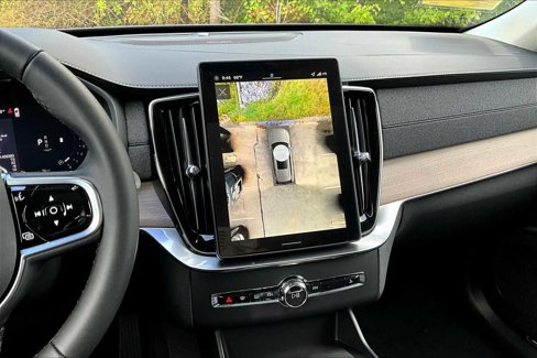 New 2026 Volvo XC90 B6 Plus w/ Protection Package Premier image 8