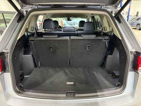Certified 2025 Volkswagen Atlas SE image 27