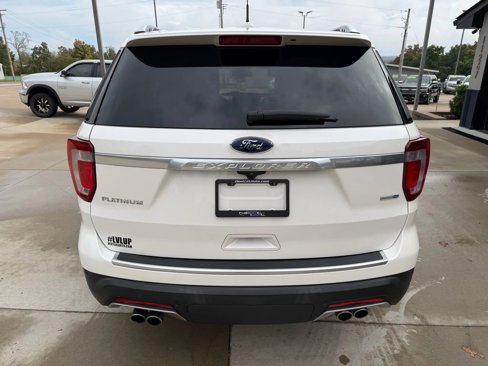 Used 2019 Ford Explorer Platinum image 8