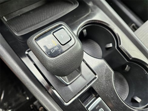 Used 2021 Nissan Rogue S image 21