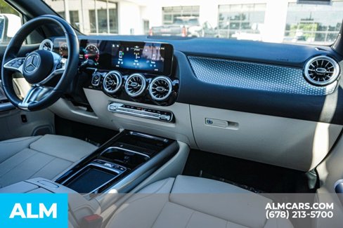 Used 2025 Mercedes-Benz GLA 250 image 24