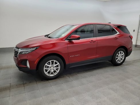 Used 2023 Chevrolet Equinox LT image 2