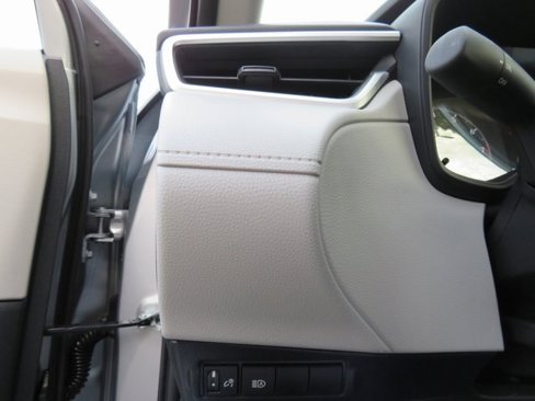 New 2025 Toyota Corolla Cross L image 35
