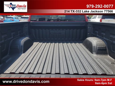 New 2026 GMC Sierra 1500 SLT image 8