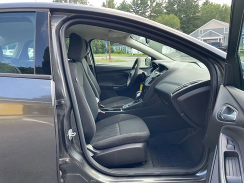 Used 2015 Ford Focus SE image 13