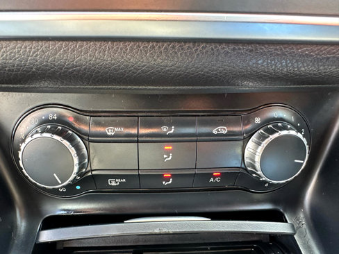 Used 2014 Mercedes-Benz CLA 250 image 29