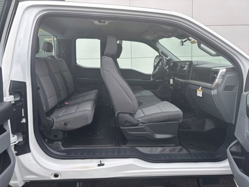 New 2025 Ford F250 XLT image 13