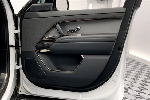 Used 2024 Land Rover Range Rover Sport SE image 20