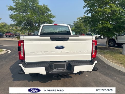 New 2025 Ford F350 4x4 Regular Cab Super Duty image 6