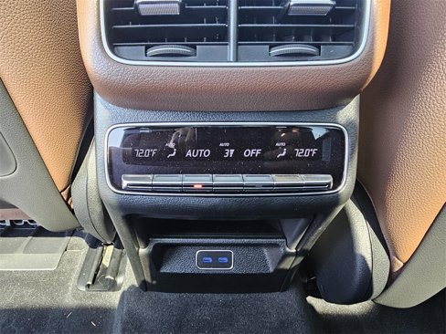 Certified 2025 Mercedes-Benz GLS 450 4MATIC image 32