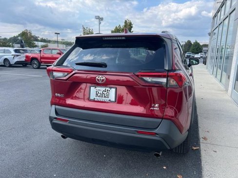 Certified 2020 Toyota RAV4 LE image 4