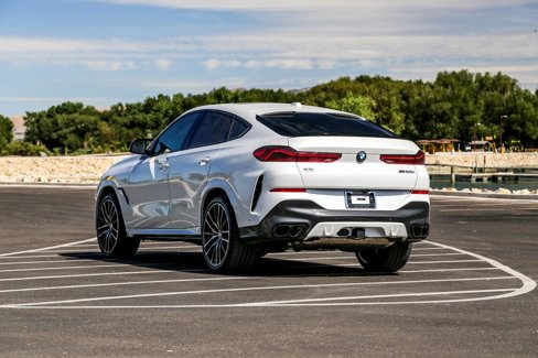 New 2026 BMW X6 M60i image 3
