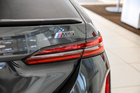 New 2026 BMW M5 w/ Carbon Package image 8