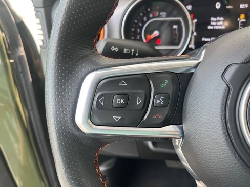 Used 2022 Jeep Gladiator Mojave w/ Cold Weather Group image 28