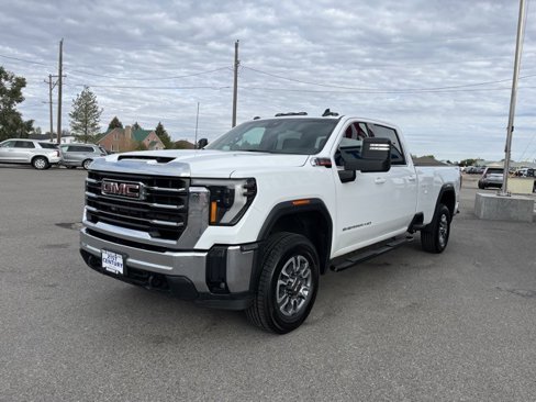 Used 2024 GMC Sierra 3500 SLE w/ SLE Convenience Package image 3