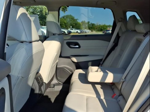 New 2026 Nissan Rogue SV image 28