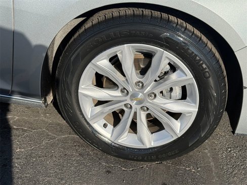 Used 2024 Chevrolet Malibu LT image 9